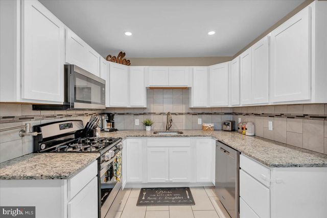 601 W LINCOLN AVE, Magnolia, NJ 08049