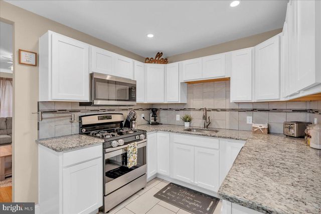 601 W LINCOLN AVE, Magnolia, NJ 08049