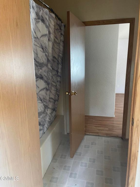 210 Section Avenue, Medicine Lake, MT 59247 photo 10