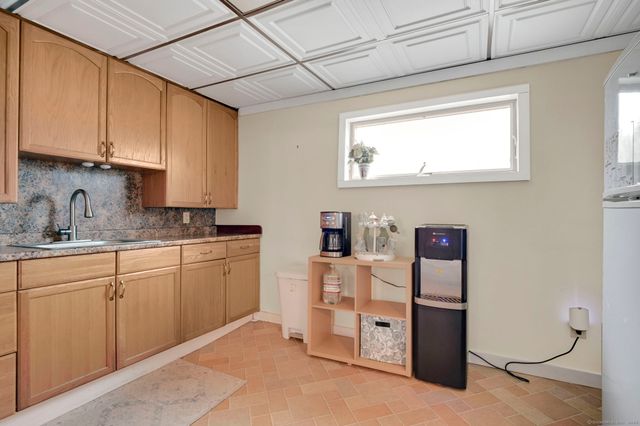 517 West Center Street Extension, Southington, CT 06489