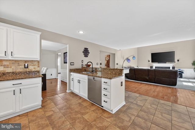 452 LARKSPUR LN, Severna Park, MD 21146