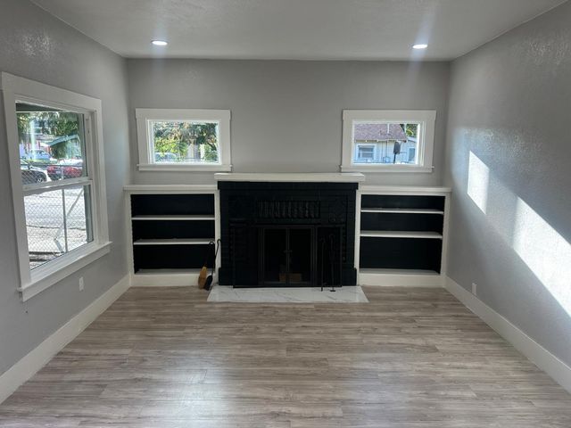 3401 12th Ave, Sacramento, CA 95817