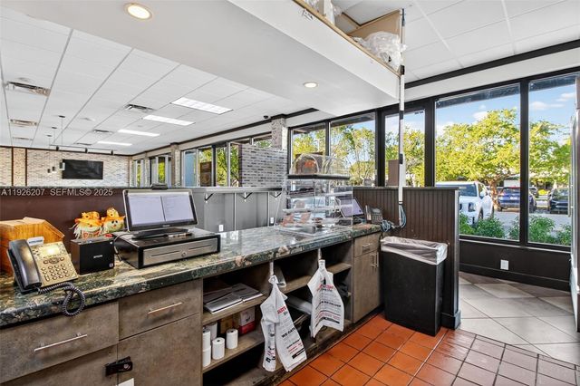 Fully Turnkey Restaurant For Sale In The Heart Of Pinecrest, Pinecrest, FL 33156