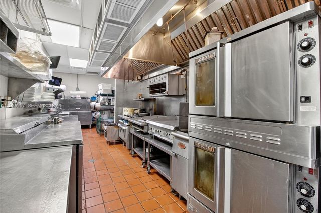 Fully Turnkey Restaurant For Sale In The Heart Of Pinecrest, Pinecrest, FL 33156