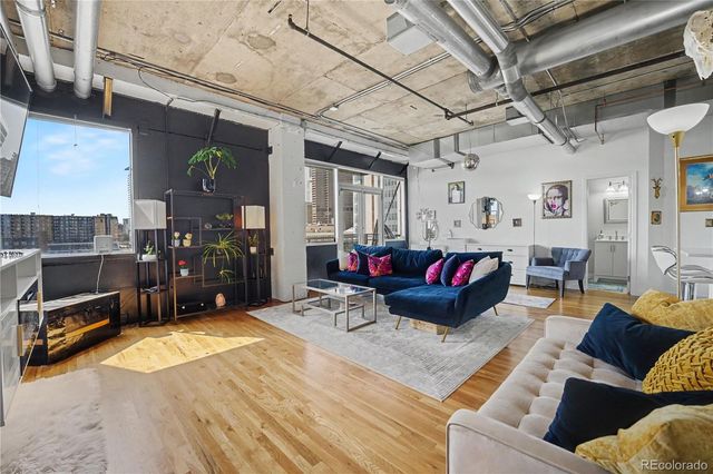 2020 Arapahoe Street 870, Denver, CO 80205