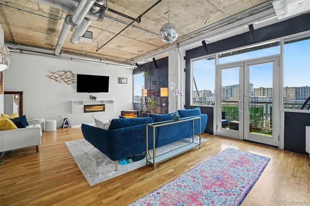 2020 Arapahoe Street 870, Denver, CO 80205