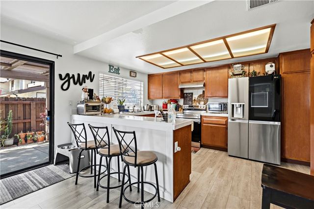 551 W Puente 1, Covina, CA 91722