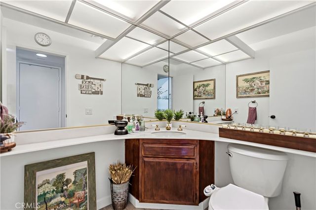 551 W Puente 1, Covina, CA 91722
