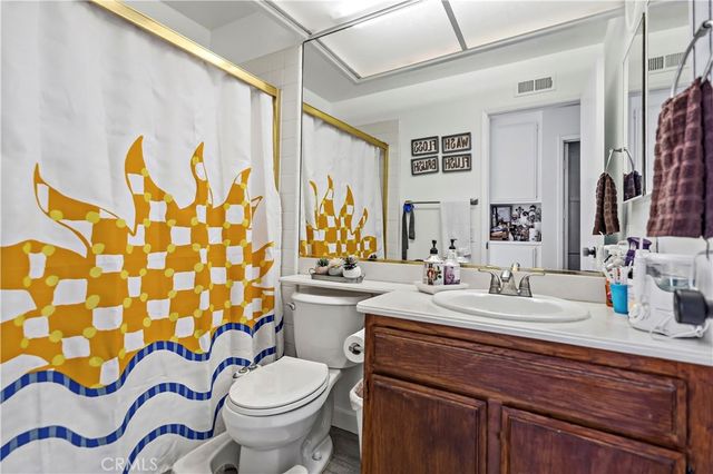 551 W Puente 1, Covina, CA 91722