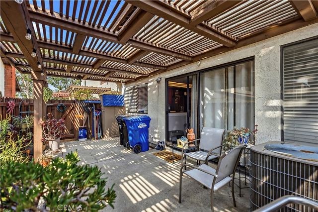 551 W Puente 1, Covina, CA 91722