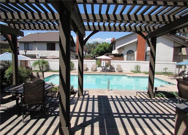 551 W Puente 1, Covina, CA 91722