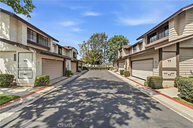 551 W Puente 1, Covina, CA 91722