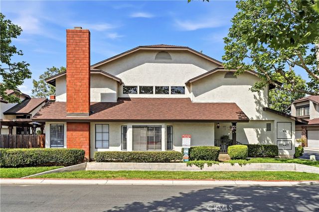 551 W Puente 1, Covina, CA 91722