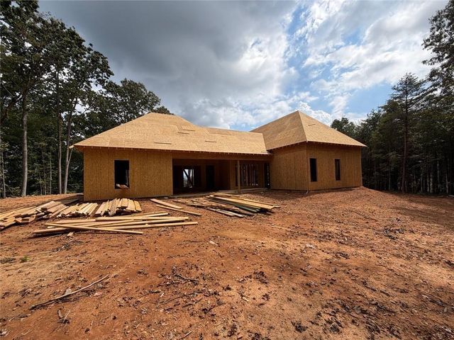 55 Kirk Road NW, White, GA 30184