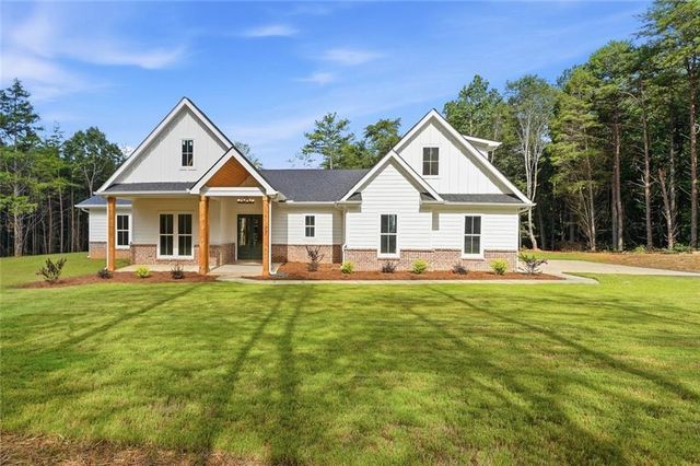 55 Kirk Road NW, White, GA 30184