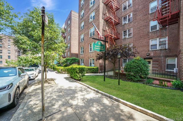 103-26 68th Avenue 2E, Forest Hills, NY 11375
