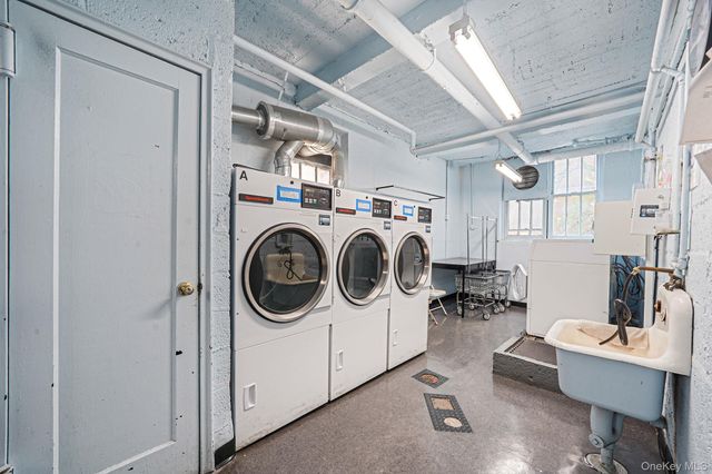 103-26 68th Avenue 2E, Forest Hills, NY 11375