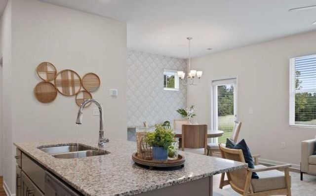 1264 Meadowbrook Drive, Jonesboro, GA 30238
