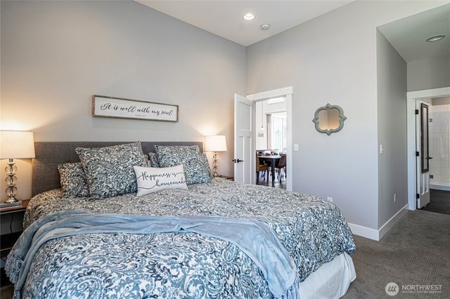 250 Bobcat Lane, Chelan, WA 98816