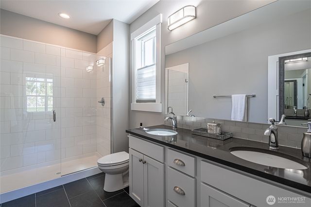 250 Bobcat Lane, Chelan, WA 98816