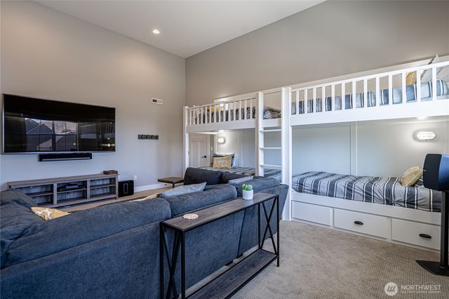 250 Bobcat Lane, Chelan, WA 98816