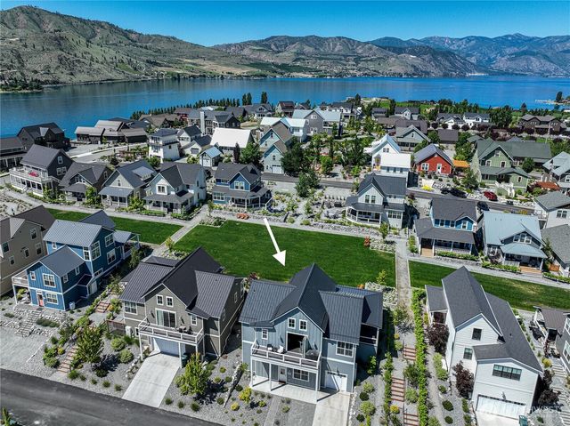 250 Bobcat Lane, Chelan, WA 98816
