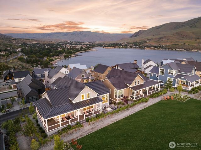 250 Bobcat Lane, Chelan, WA 98816