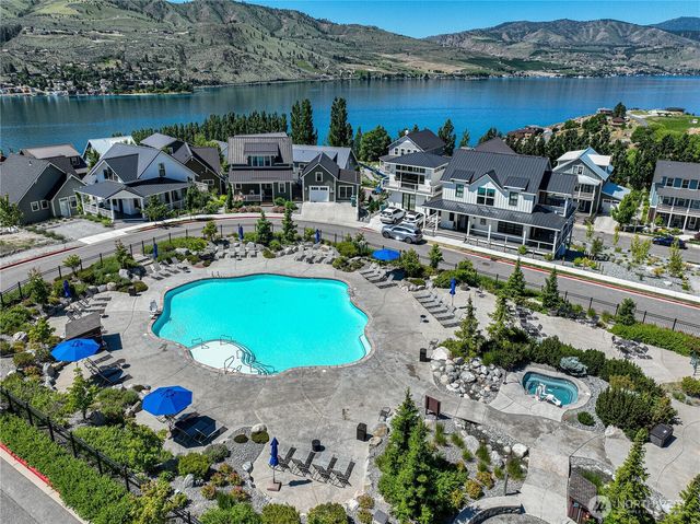 250 Bobcat Lane, Chelan, WA 98816