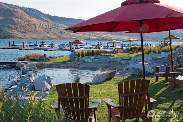 250 Bobcat Lane, Chelan, WA 98816