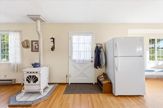 20601 John Born Rd, Penn Valley, CA 95946
