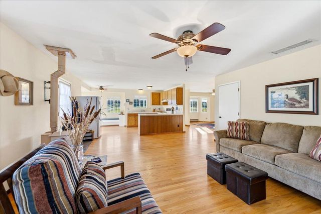 20601 John Born Rd, Penn Valley, CA 95946