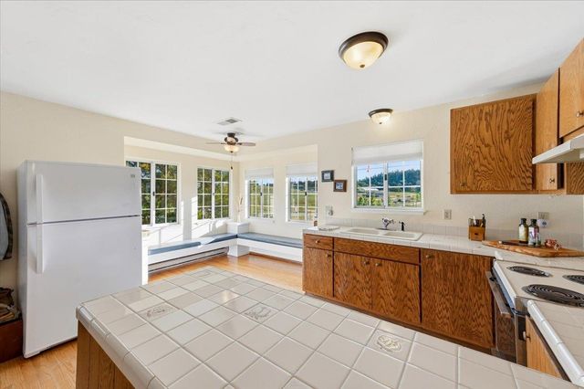 20601 John Born Rd, Penn Valley, CA 95946