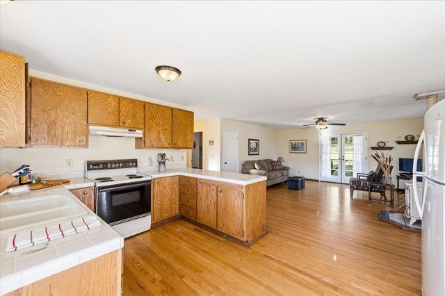 20601 John Born Rd, Penn Valley, CA 95946
