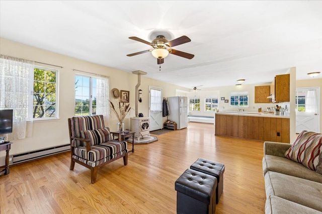 20601 John Born Rd, Penn Valley, CA 95946