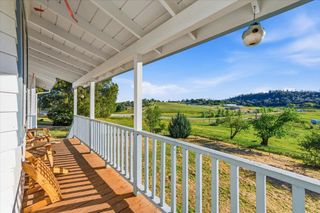 20601 John Born Rd, Penn Valley, CA 95946