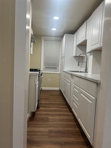 241-243 Broadway 1, Haverhill, MA 01832