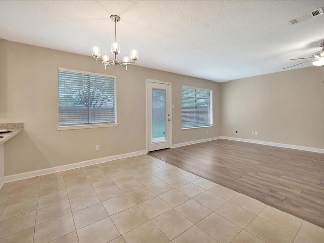 211 Leafwood Circle, League City, TX 77573