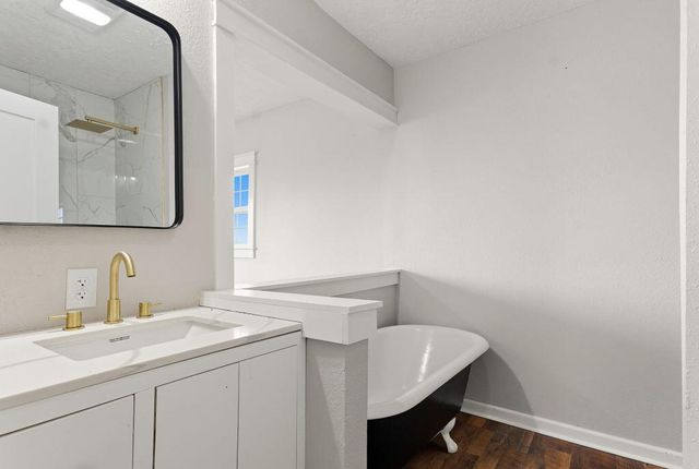 119 Country Ln, Lake Charles, LA 70607