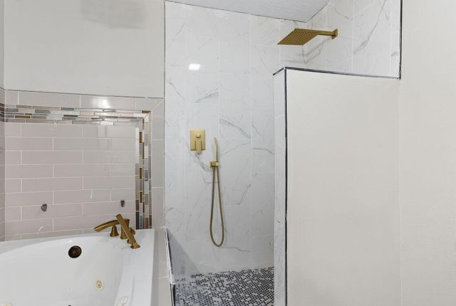 119 Country Ln, Lake Charles, LA 70607