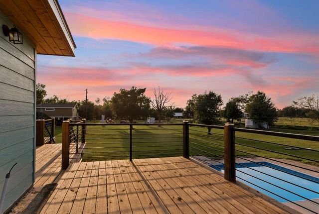 119 Country Ln, Lake Charles, LA 70607