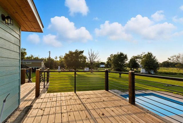 119 Country Ln, Lake Charles, LA 70607