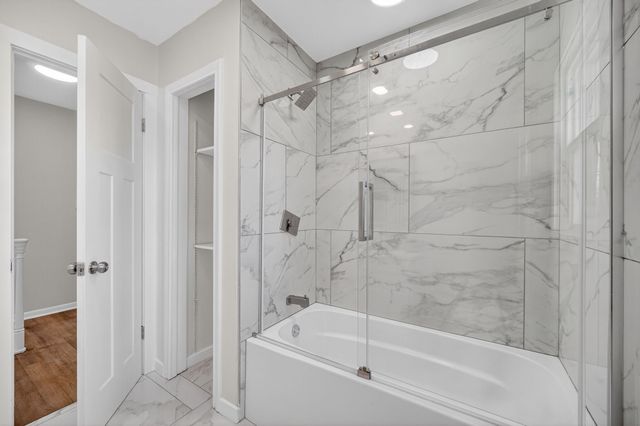 1611 66th Street, Windsor Heights, IA 50324