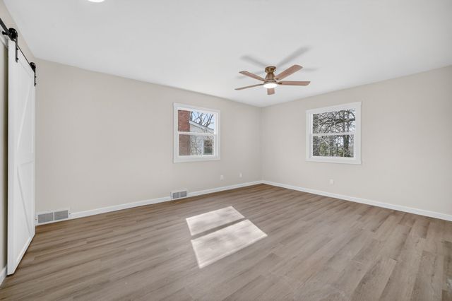 1611 66th Street, Windsor Heights, IA 50324