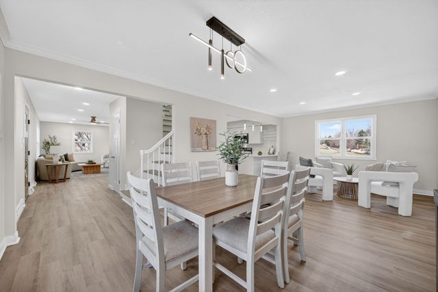 1611 66th Street, Windsor Heights, IA 50324