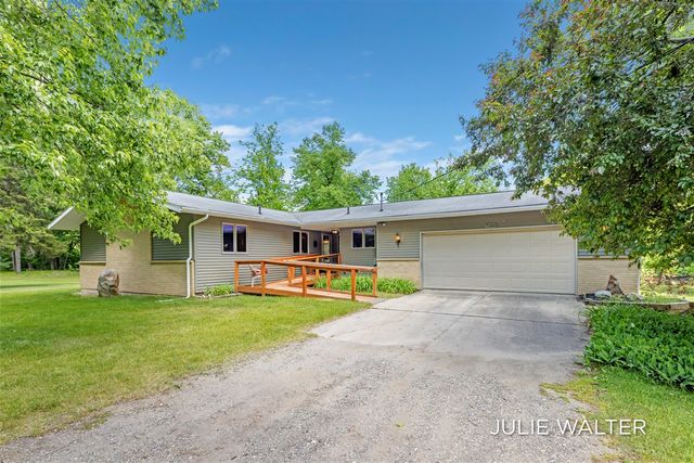 7166 Thornapple River Drive, Caledonia, MI 49316