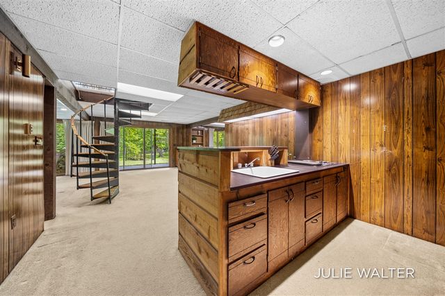 7166 Thornapple River Drive, Caledonia, MI 49316