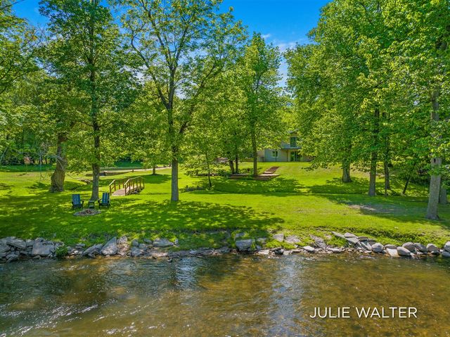 7166 Thornapple River Drive, Caledonia, MI 49316