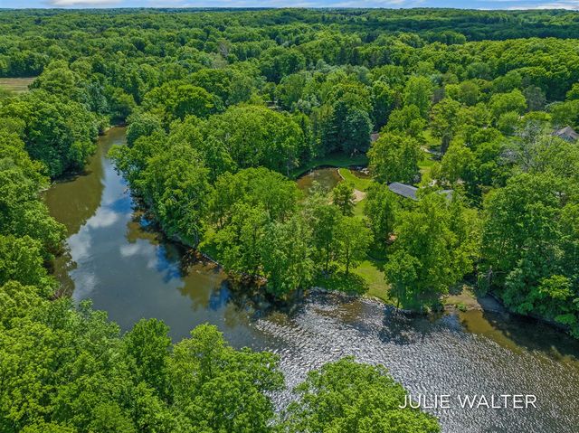 7166 Thornapple River Drive, Caledonia, MI 49316
