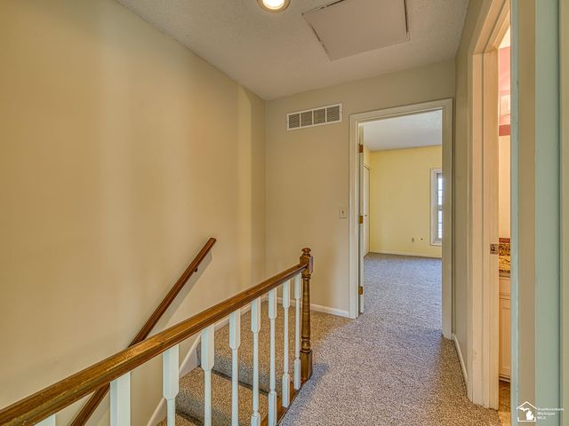 23 Linswood Drive, Monroe, MI 48162