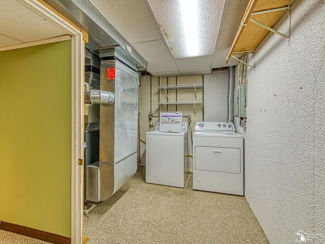 23 Linswood Drive, Monroe, MI 48162